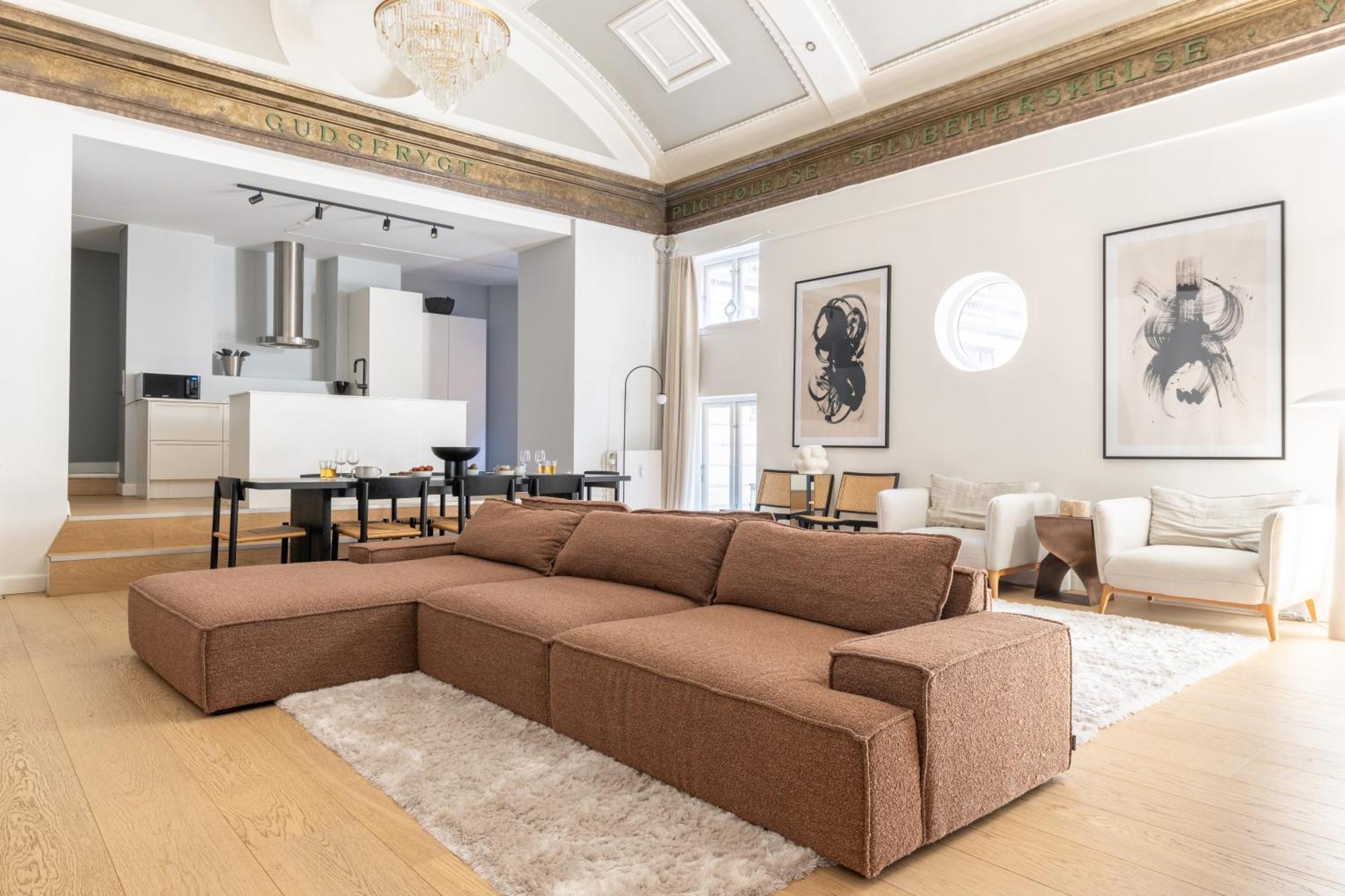 Unique 3 Bedroom In Vibrant Frederiksberg Appartement