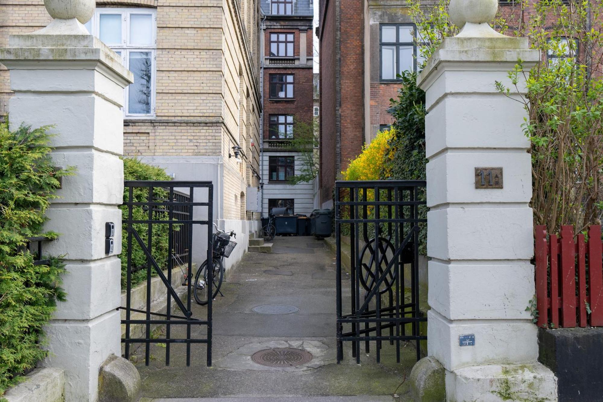 Unique 3 Bedroom In Vibrant Frederiksberg Apartamento *